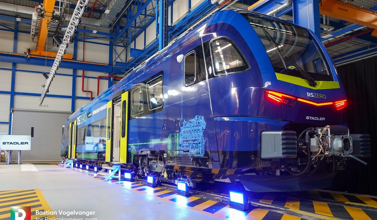 Поїзд RS Zero працює на електроенергії, водні або їхній суміші і таким чином не виробляє шкідливих викидів