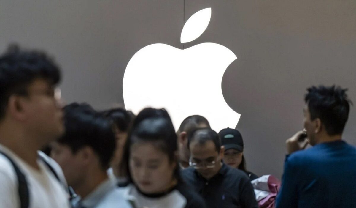 Китай є одним із найбільших і найважливіших ринків Apple, який значною мірою сприяє світовому доходу компанії / scmp.com