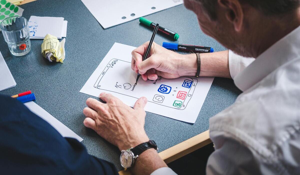 UI/UX Designer
