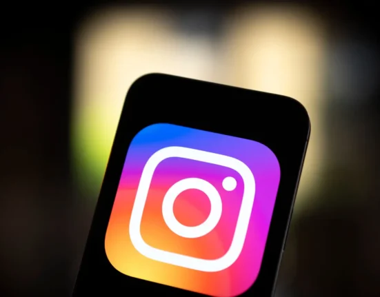 Чому Facebook купив Instagram: від стартапу до лідера візуального контенту