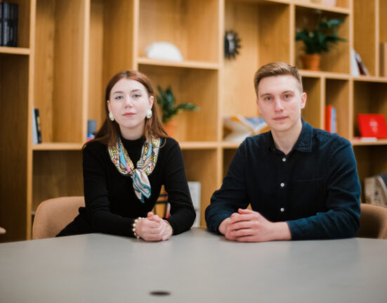 LetsData використовує штучний інтелект для аналізу даних із відкритих джерел, охоплюючи понад 100 мільйонів вебсайтів