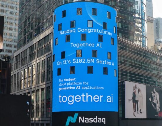 Together AI надає розробникам доступ до моделей ШІ з відкритим кодом і необхідну обчислювальну потужність для створення програм ШІ