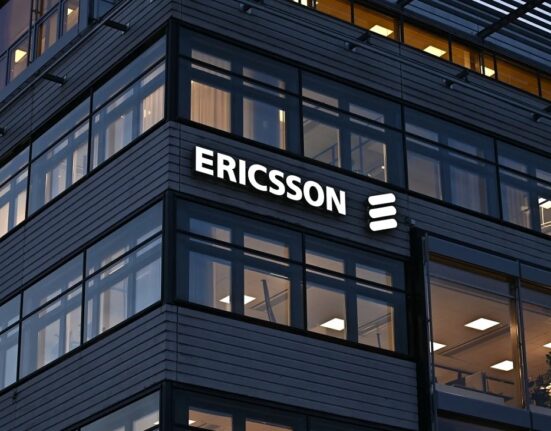 Спочатку Lenovo подала позов проти Ericsson у Лондоні