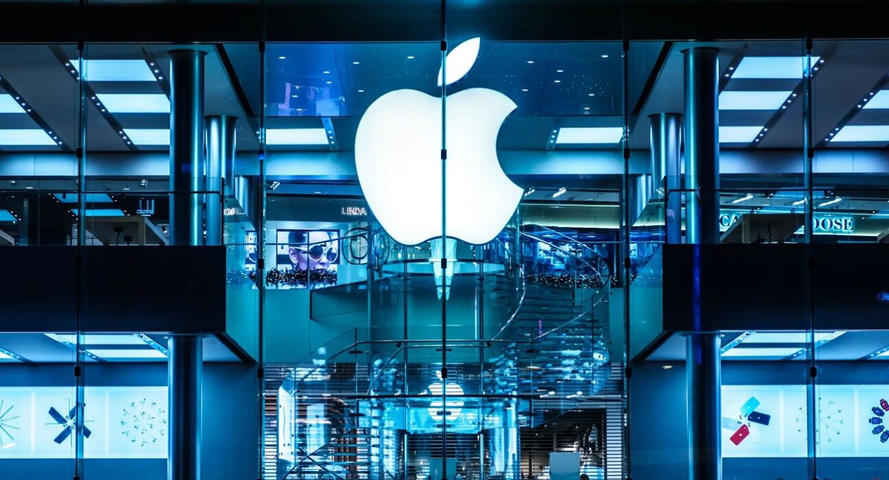 OpenAI створила першу серйозну конкурентну загрозу для Apple Inc. за два десятиліття