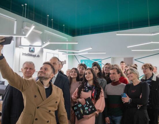Не так давно Intellias відкрила лабораторію IntelliMapLab для студентів ЛНУ