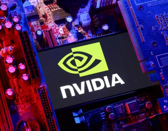Nvidia може гарантувати для OpenAI фінансування дата-центру