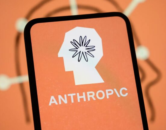 Річний дохід Anthropic перевищив $65 млрд