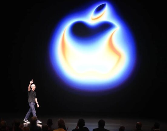Apple стягуватиме 15% комісії з покупок через зовнішні посилання в iOS