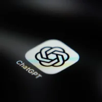 OpenAI призупинила нові підписки Pro